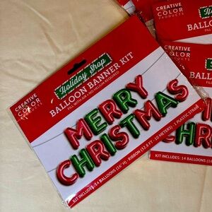 BALLOON BANNER “MERRY CHRISTMAS” 16” letters w/string and straw. Red & green.